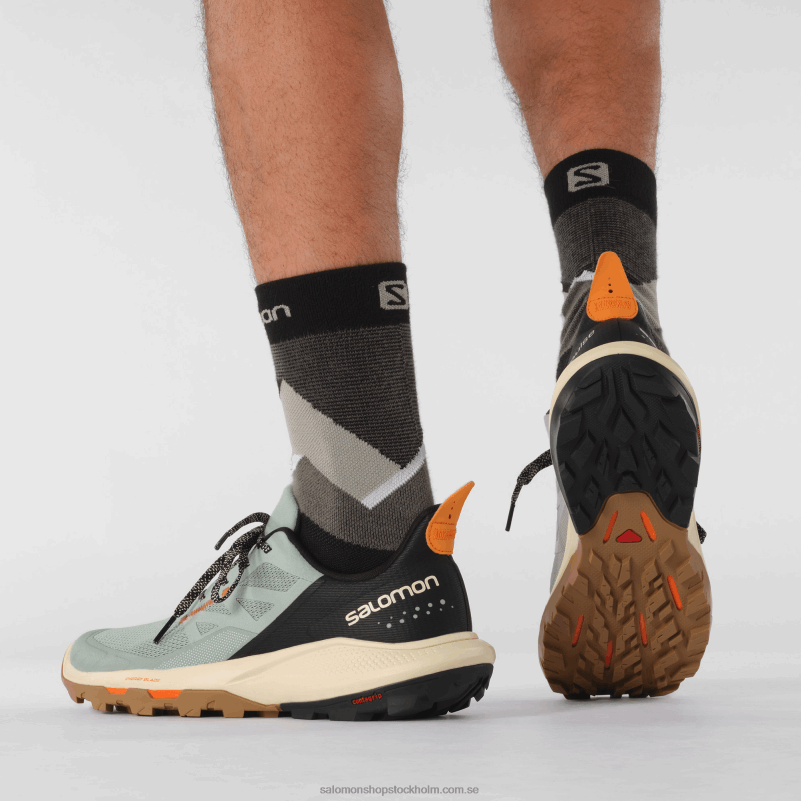 Salomon smide/blekt sand/vibrerande apelsin vandringsskor för män - outpulse T82RP29